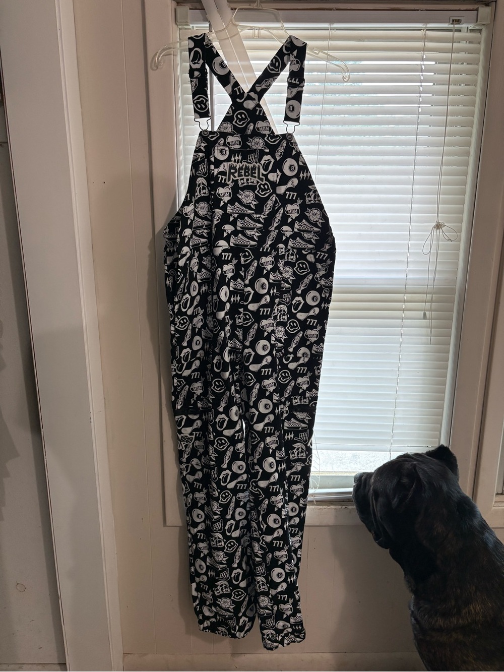 Black & White Graphic Print Overalls - Women Pants & Jumpsuits